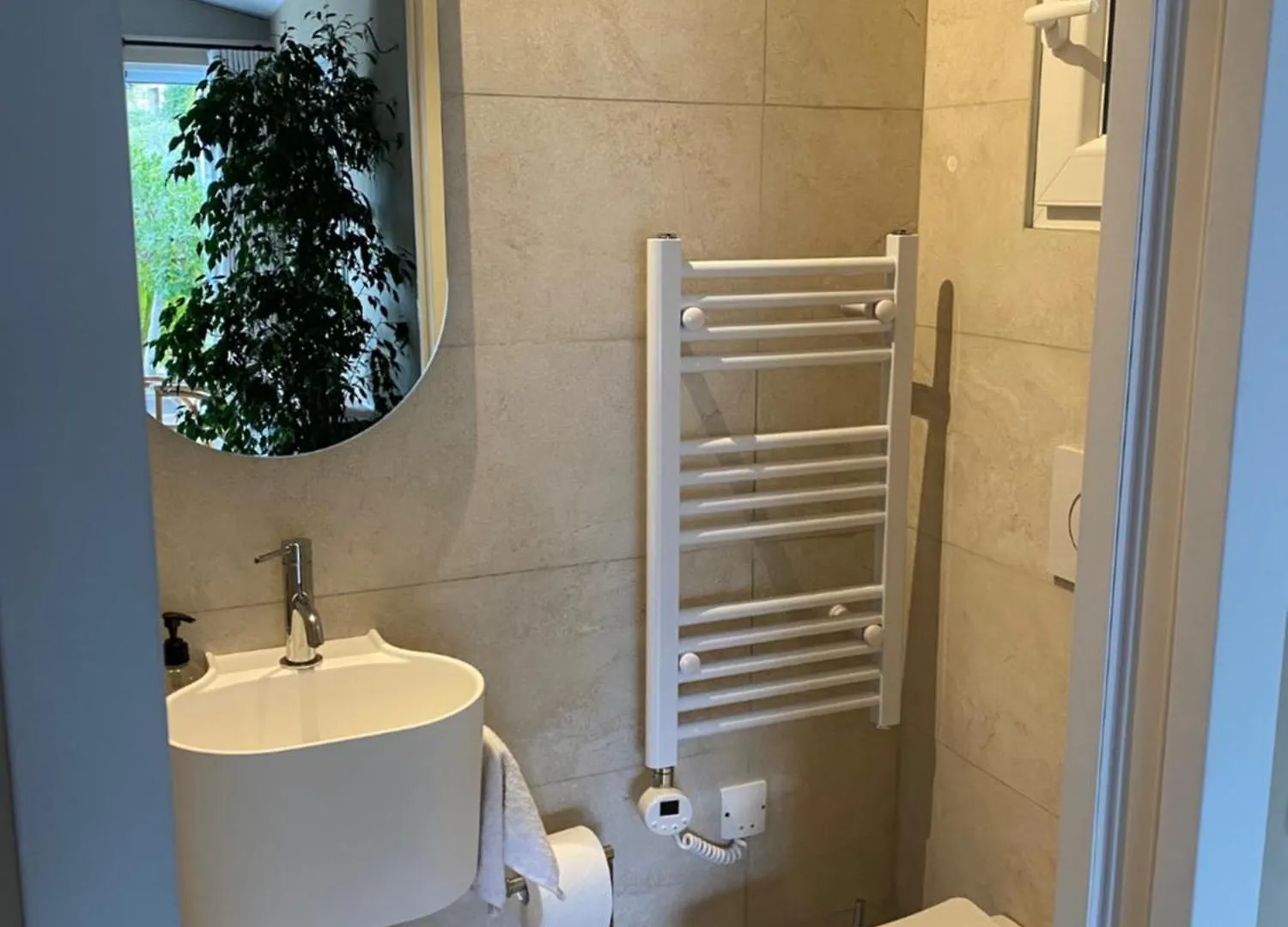 Chambre De Charme Climatisee, Avec Piscine Grasse Francie